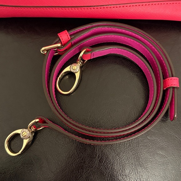 Henri Bendel Bag with Strap - Picture 3 of 12